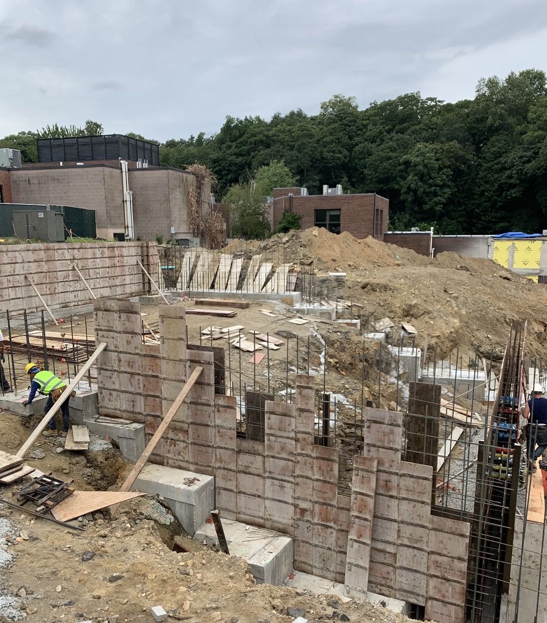 Stepped wall forms and rebar on a commercial site